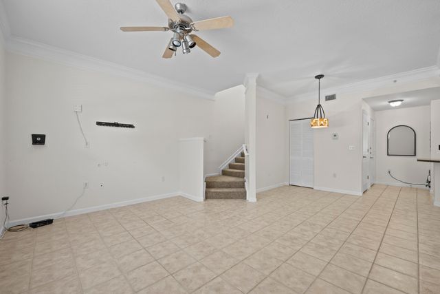 245 Murcia Drive 201, Jupiter, FL 33458