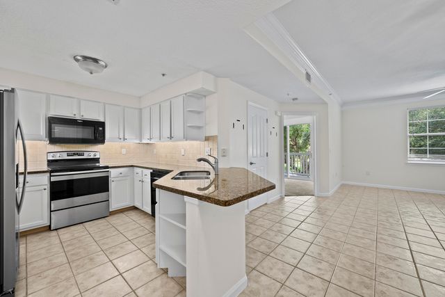 245 Murcia Drive 201, Jupiter, FL 33458
