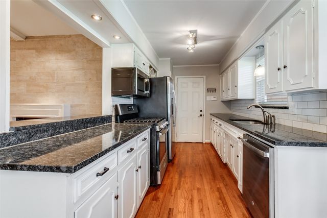 204 S Waterview Drive, Richardson, TX 75080