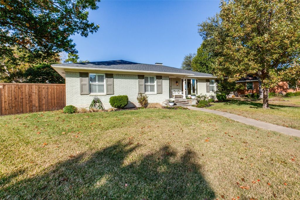 204 S Waterview Drive, Richardson, TX 75080