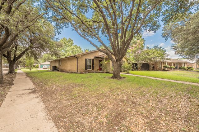 949 Arbor Downs Drive, Plano, TX 75023