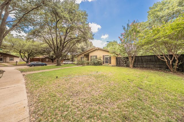 949 Arbor Downs Drive, Plano, TX 75023