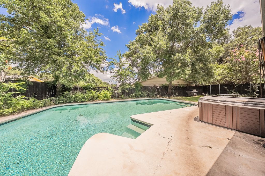 949 Arbor Downs Drive, Plano, TX 75023