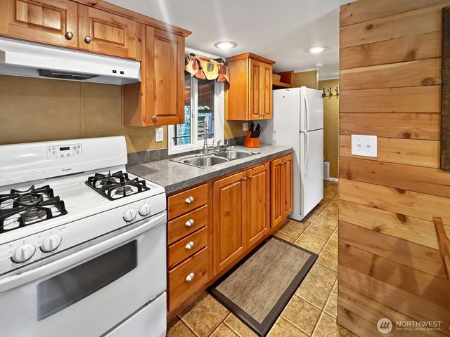 169 1 Fireside Lodge Circle, Deming, WA 98244