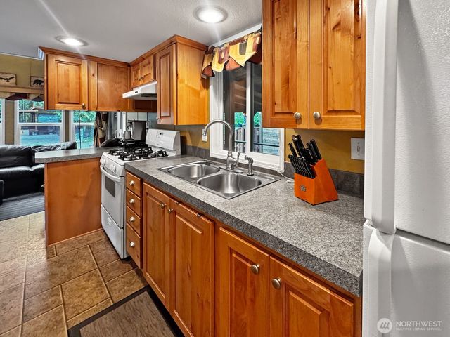 169 1 Fireside Lodge Circle, Deming, WA 98244