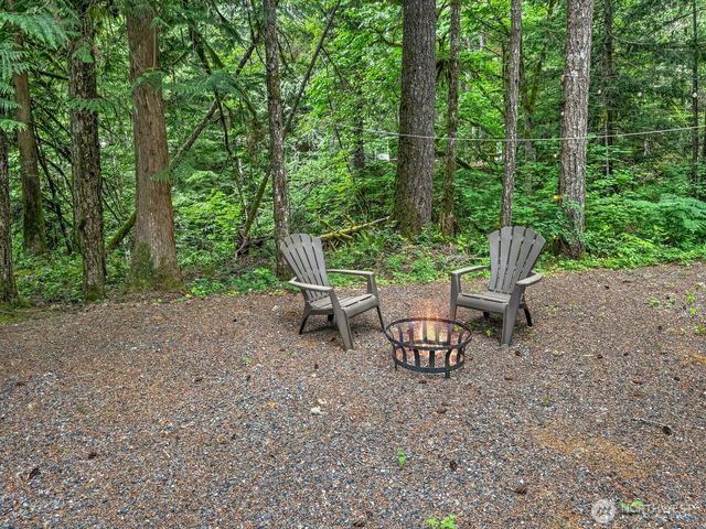 169 1 Fireside Lodge Circle, Deming, WA 98244