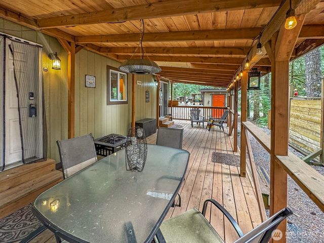 169 1 Fireside Lodge Circle, Deming, WA 98244
