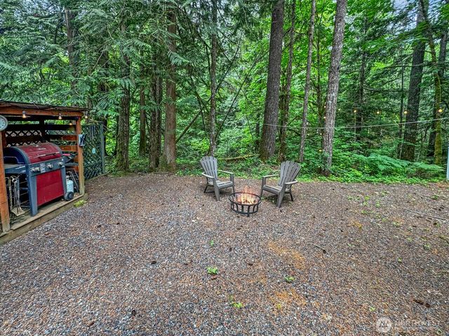 169 1 Fireside Lodge Circle, Deming, WA 98244