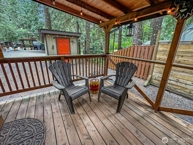 169 1 Fireside Lodge Circle, Deming, WA 98244