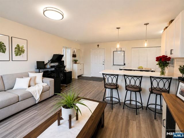 520 Newark Pompton Turnpike 214X, Pequannock Township, NJ 07444