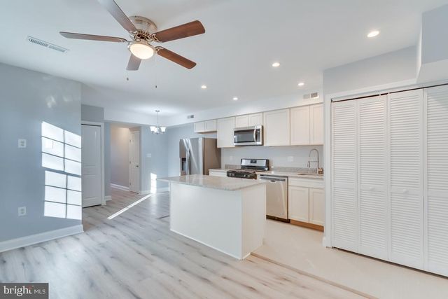 537 NEWCOMB ST SE, Washington, DC 20032