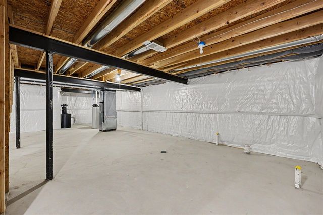 831 Sarah Lane, Milan, MI 48160