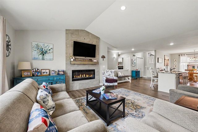 831 Sarah Lane, Milan, MI 48160
