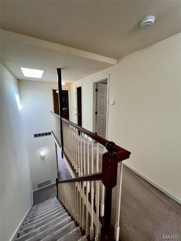 912 Russell Boulevard, St Louis, MO 63104