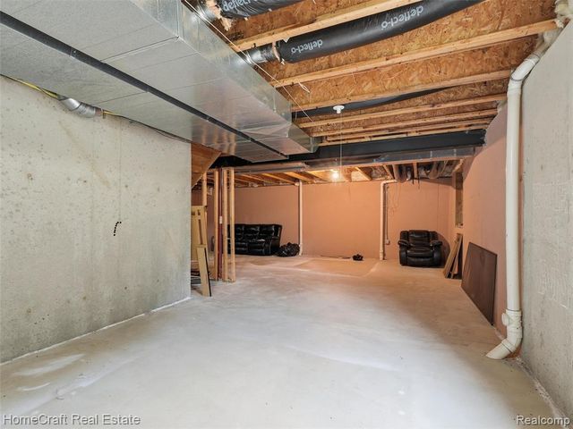 13585 Milton Drive, Belleville, MI 48111