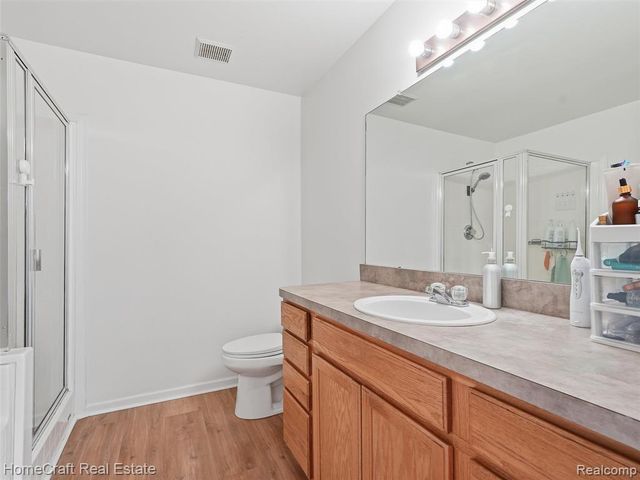 13585 Milton Drive, Belleville, MI 48111