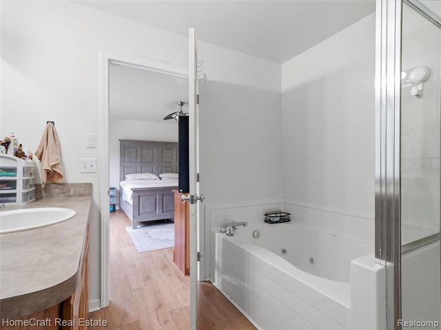 13585 Milton Drive, Belleville, MI 48111