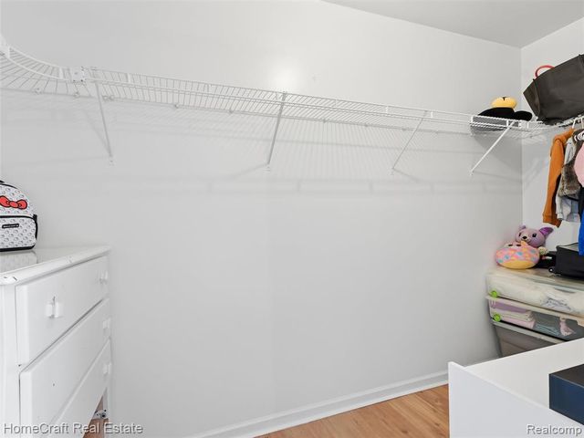 13585 Milton Drive, Belleville, MI 48111