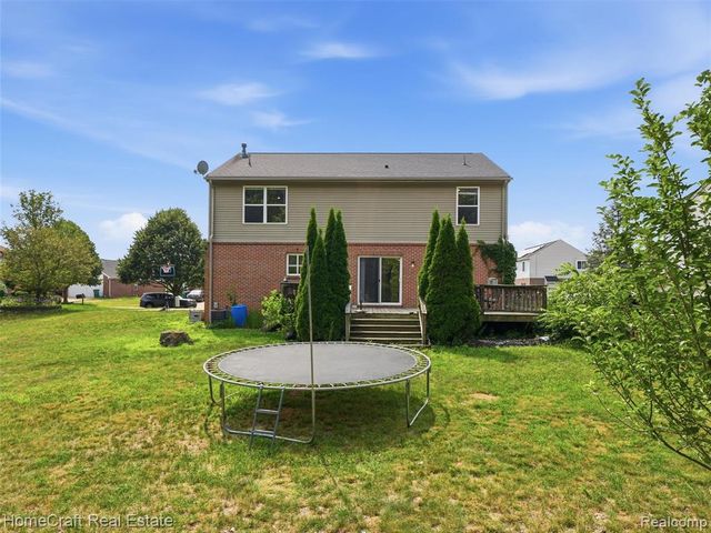 13585 Milton Drive, Belleville, MI 48111