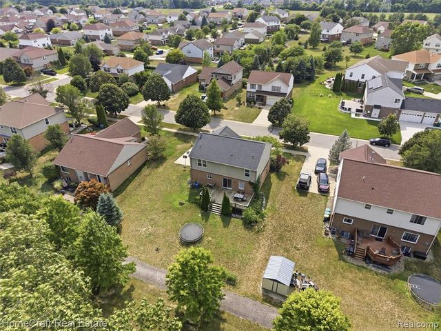 13585 Milton Drive, Belleville, MI 48111