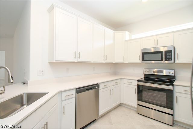 2156 Dragonfruit WAY, Naples, FL 34120