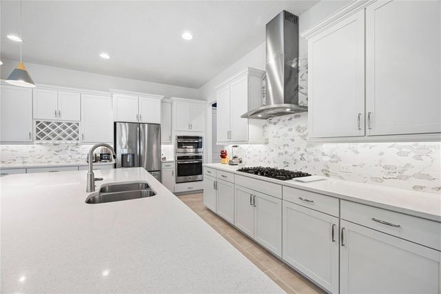 15518 HONEY MANDARIN WAY, Winter Garden, FL 34787