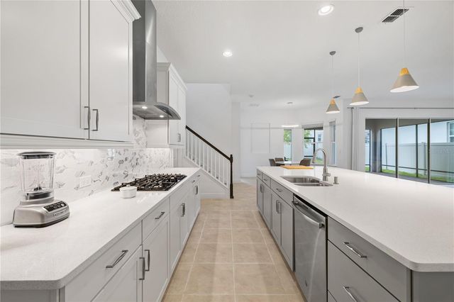 15518 HONEY MANDARIN WAY, Winter Garden, FL 34787