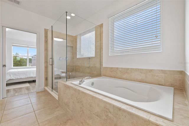 15518 HONEY MANDARIN WAY, Winter Garden, FL 34787