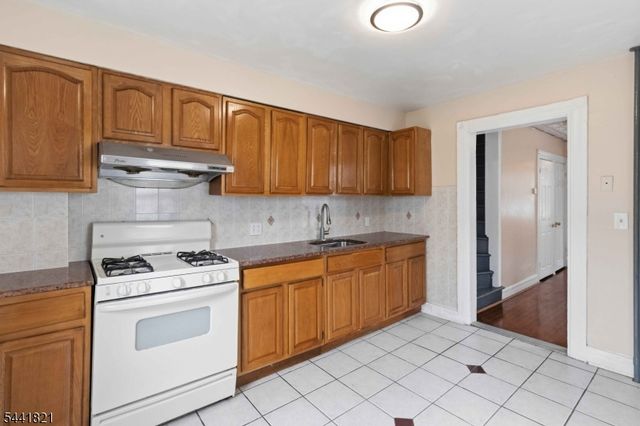 164 E Blackwell St, Dover Town, NJ 07801