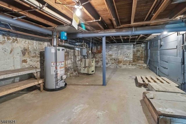 164 E Blackwell St, Dover Town, NJ 07801