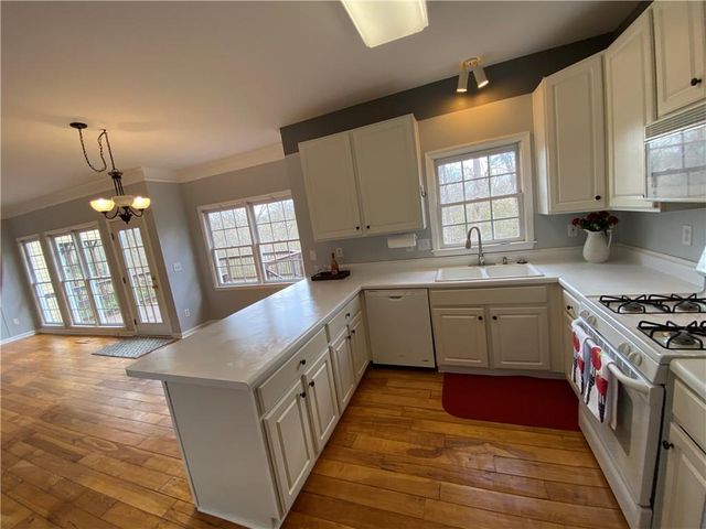 5176 Shotwell Street, Woodstock, GA 30188