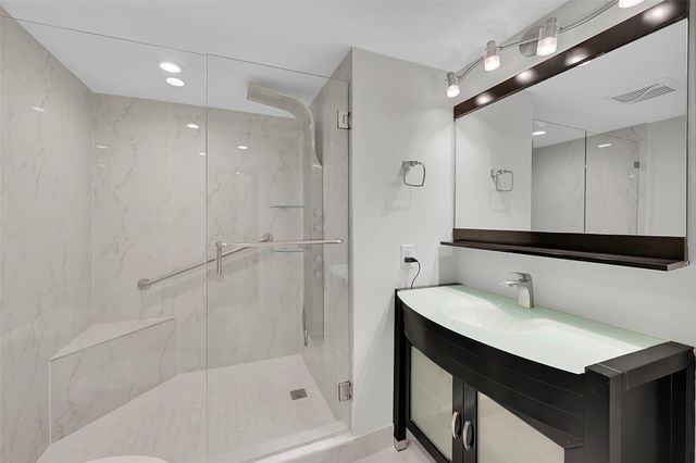 2900 NE 14th Street Cswy 1005, Pompano Beach, FL 33062