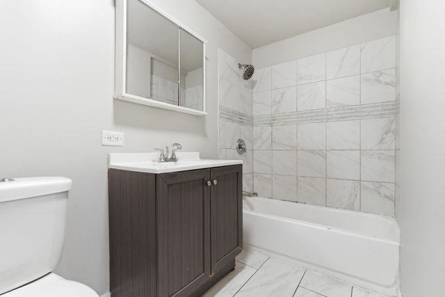 952 Willard Street, Gary, IN 46404