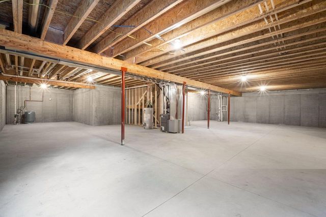 W332N4520 Grace COURT, Nashotah, WI 53058