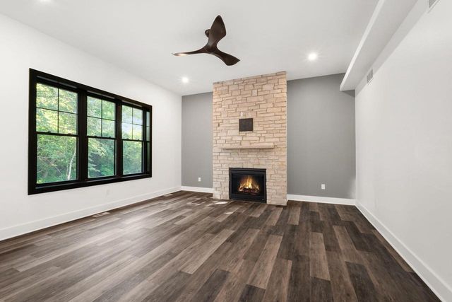W332N4520 Grace COURT, Nashotah, WI 53058