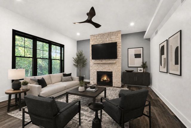 W332N4520 Grace COURT, Nashotah, WI 53058