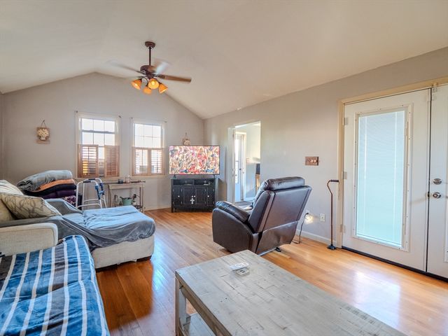 20 Kendrick Ave, Worcester, MA 01606