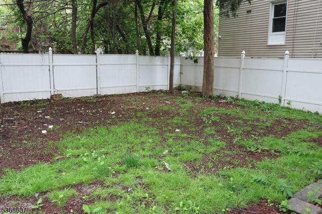 94 Lembeck Ave, Jersey City, NJ 07305