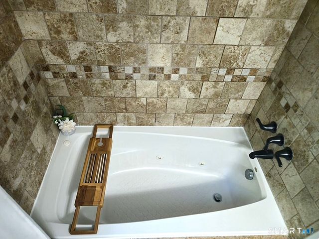 32 Ronald Road, Plymouth, CT 06786