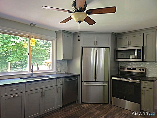 32 Ronald Road, Plymouth, CT 06786