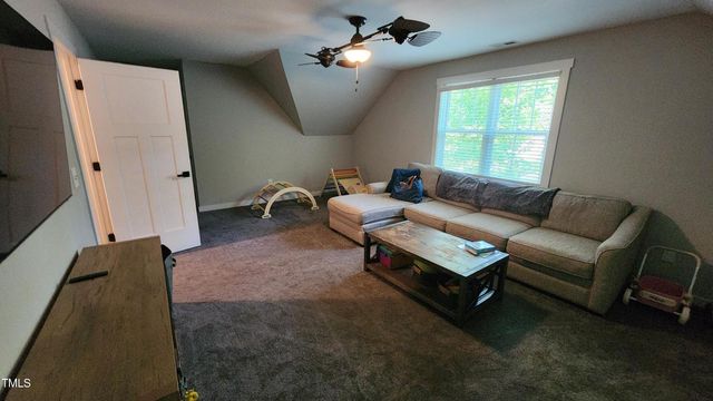 546 Carolina Oaks Avenue, Smithfield, NC 27577