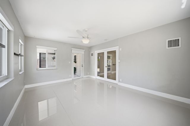 5031 NE 23rd Terrace, Lighthouse Point, FL 33064