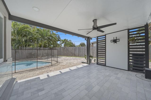 5031 NE 23rd Terrace, Lighthouse Point, FL 33064