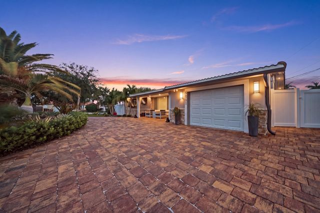 5031 NE 23rd Terrace, Lighthouse Point, FL 33064