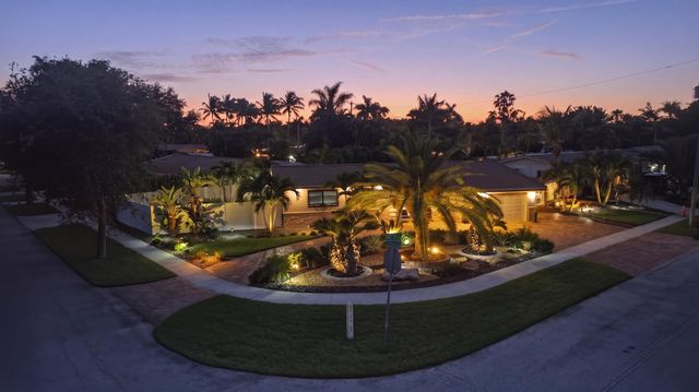 5031 NE 23rd Terrace, Lighthouse Point, FL 33064