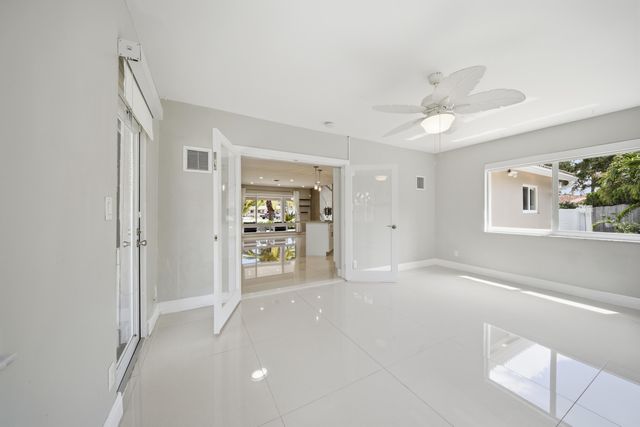 5031 NE 23rd Terrace, Lighthouse Point, FL 33064