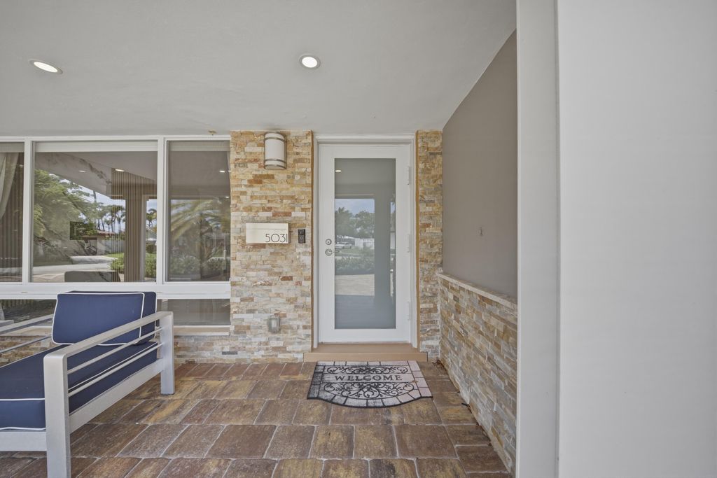 5031 NE 23rd Terrace, Lighthouse Point, FL 33064