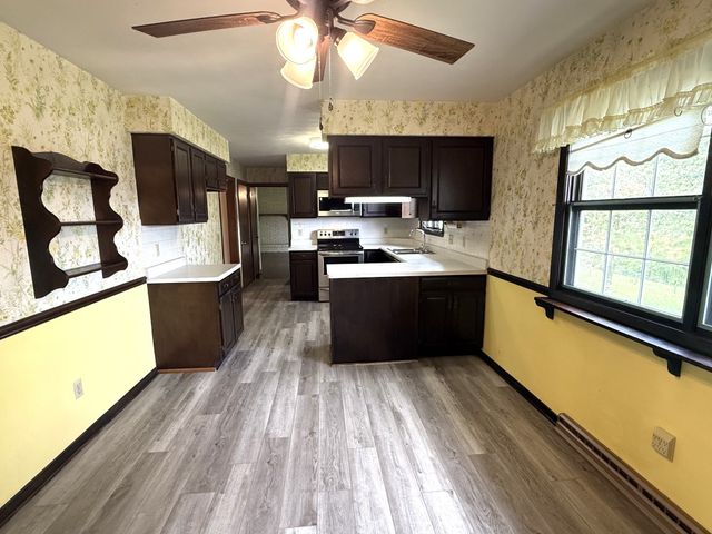 2536 E GRANDVIEW Boulevard, Erie, PA 16510