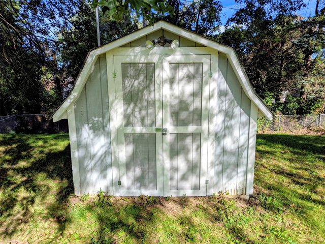 2536 E GRANDVIEW Boulevard, Erie, PA 16510
