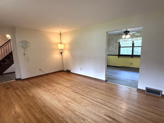 2536 E GRANDVIEW Boulevard, Erie, PA 16510
